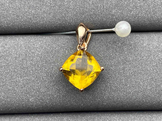 4861 Citrine Pendant