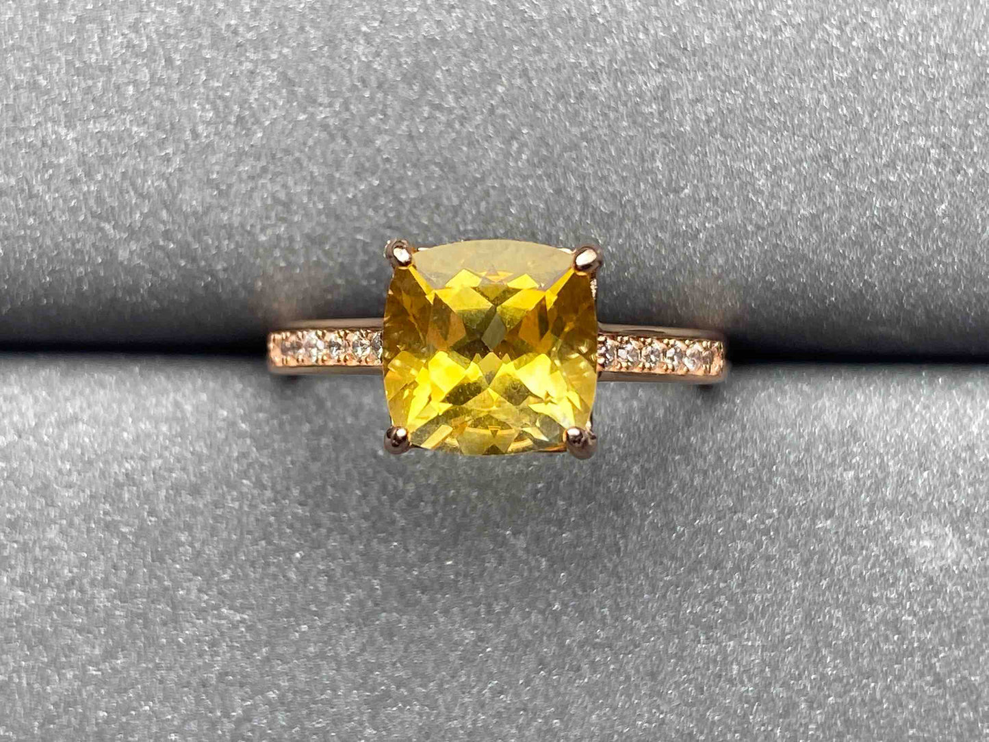 4863 Citrine Ring