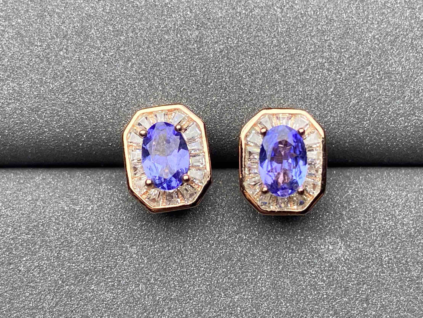 4865 Tanzanite Earrings