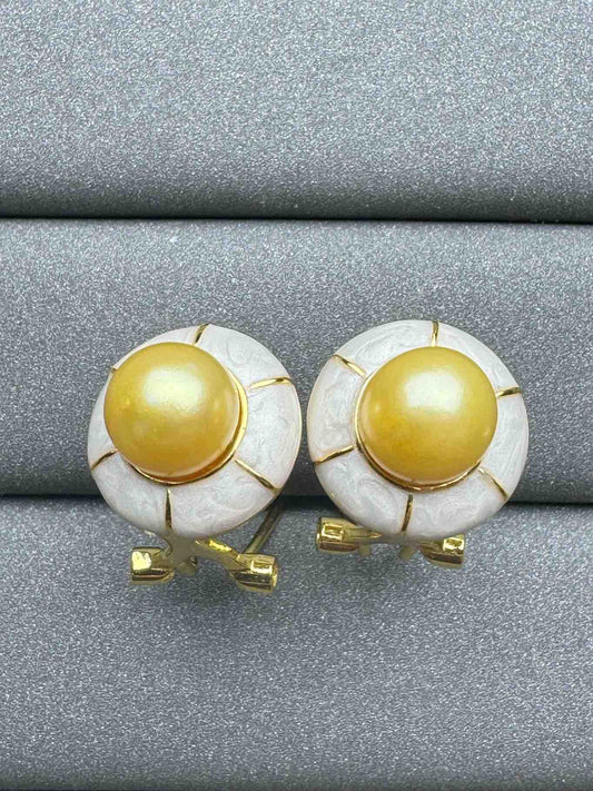 5119 Golden Conch Earrings