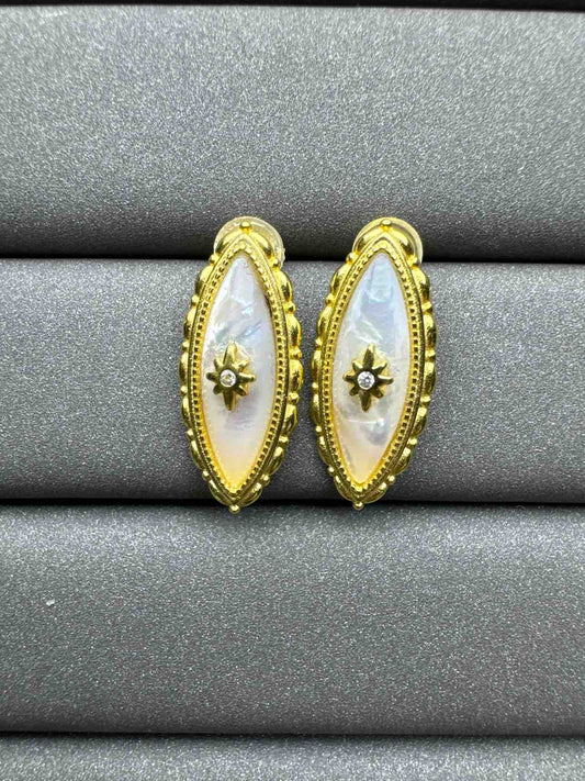 5131 Silver Conch Earrings