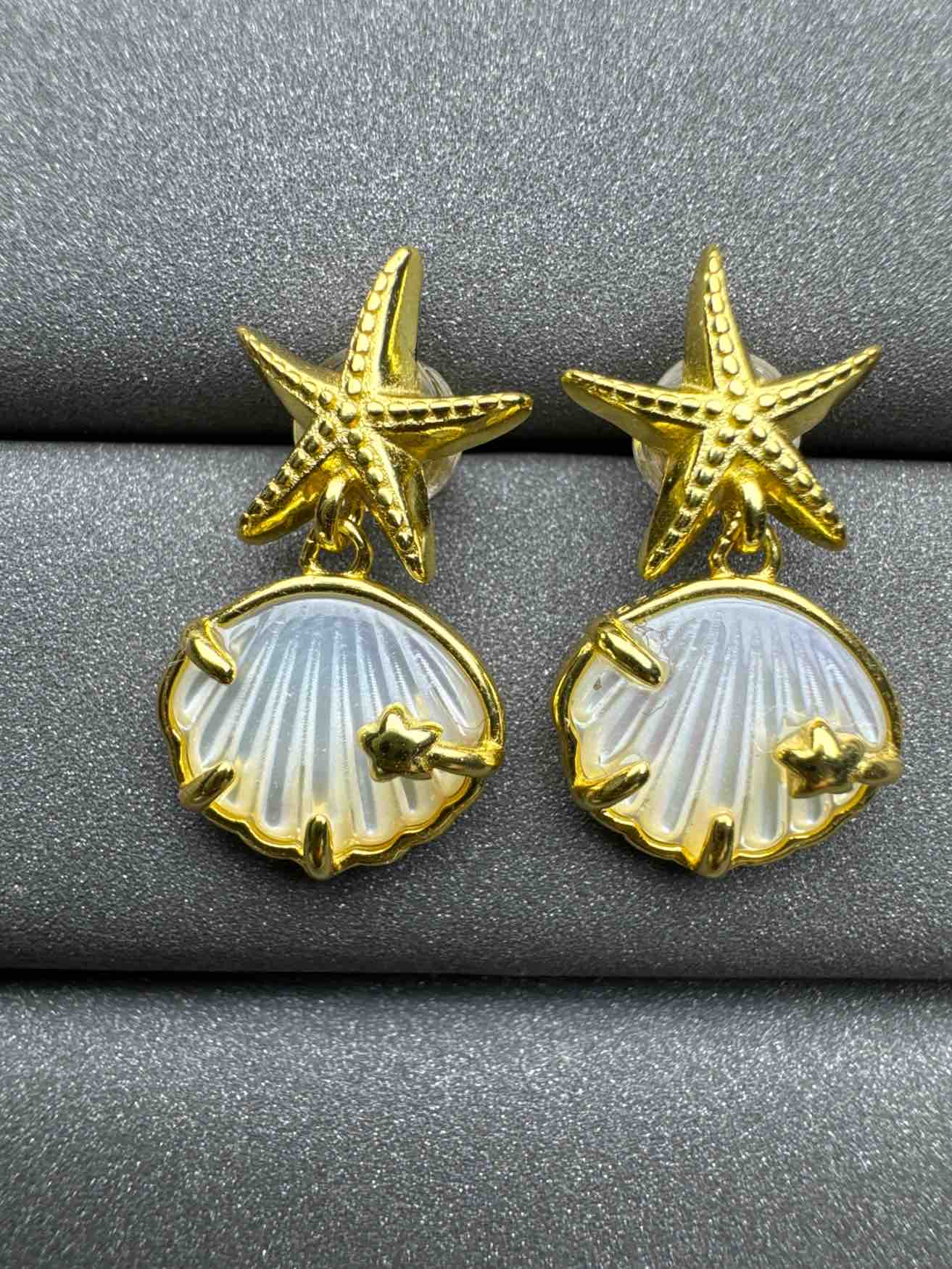 5142 Silver Conch Earrings
