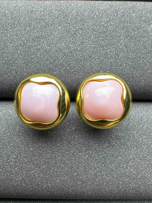 5161 Queen Conch Earrings