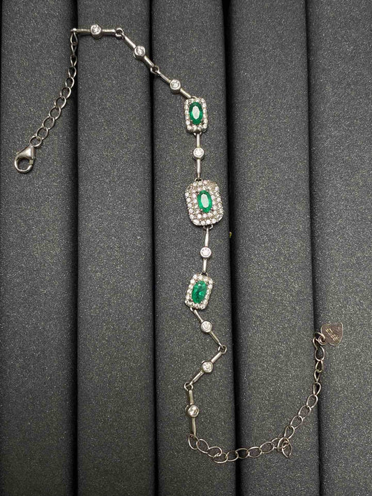 2370 Emerald Bracelet