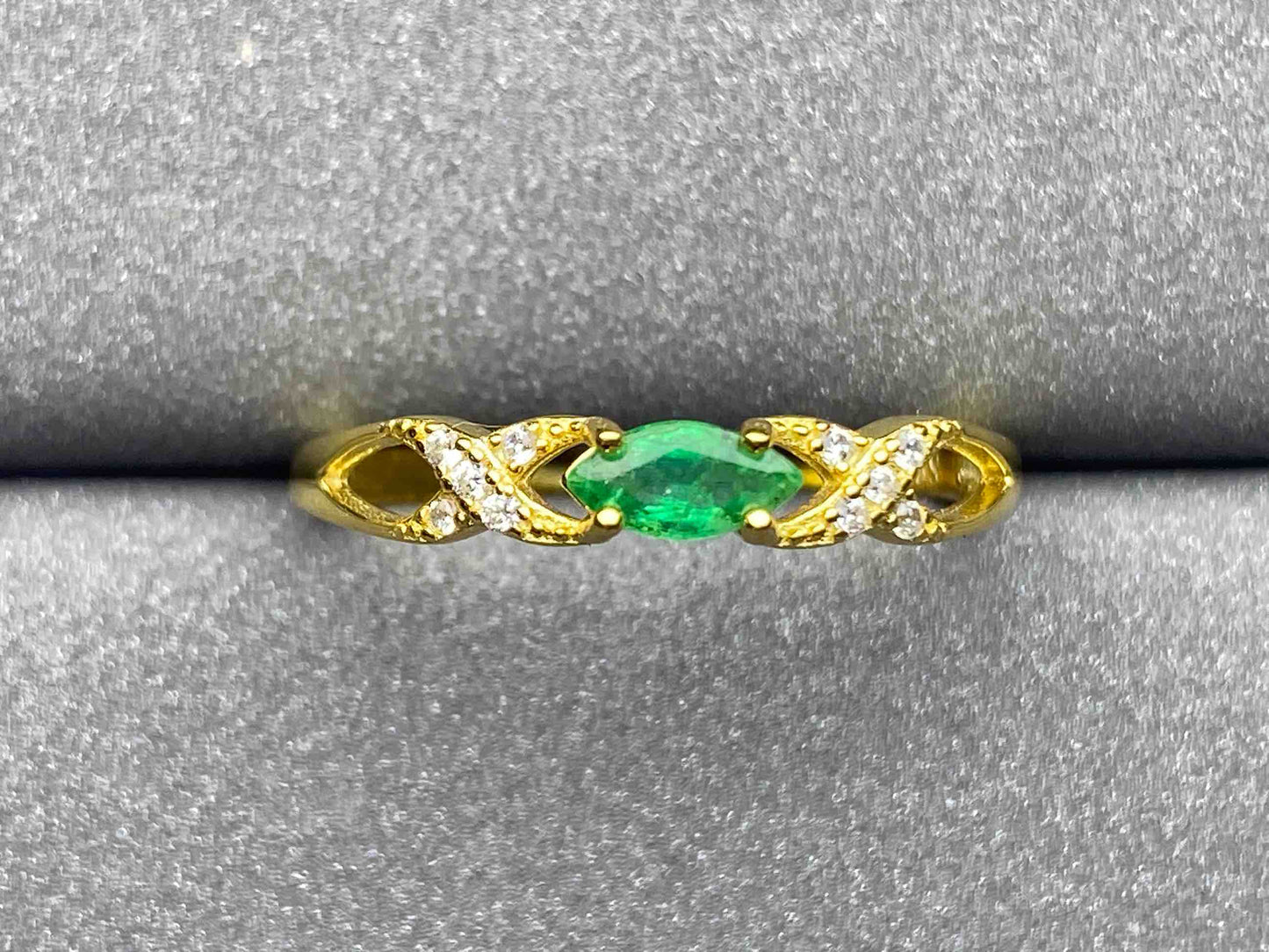 3127 Emerald Ring