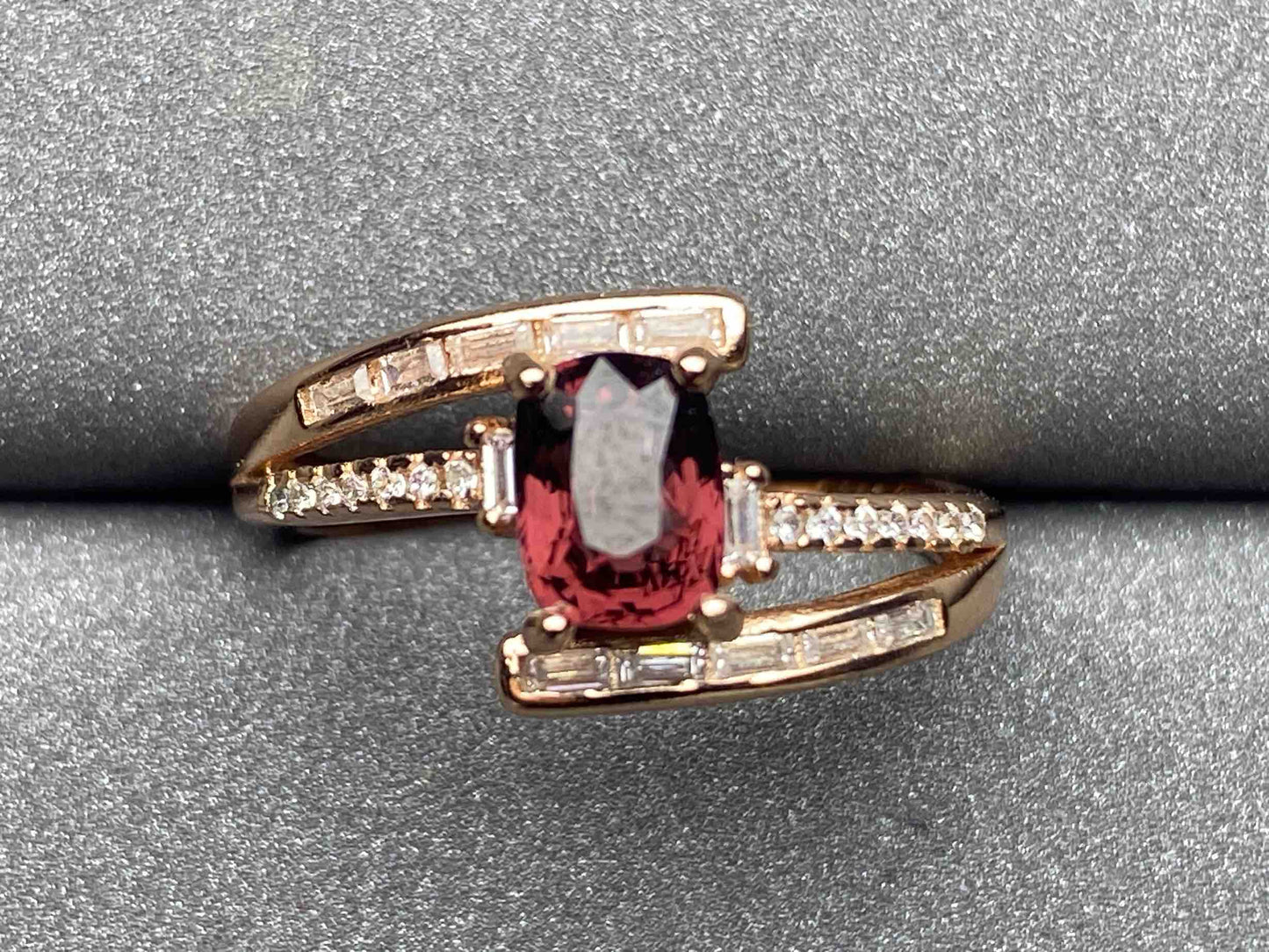 3113 Spinel Ring