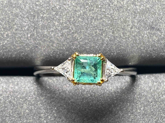 2645 Emerald Ring