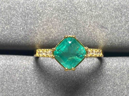 2670 Emerald Ring