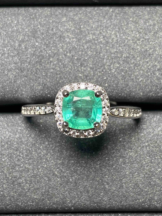 2493 Emerald Ring