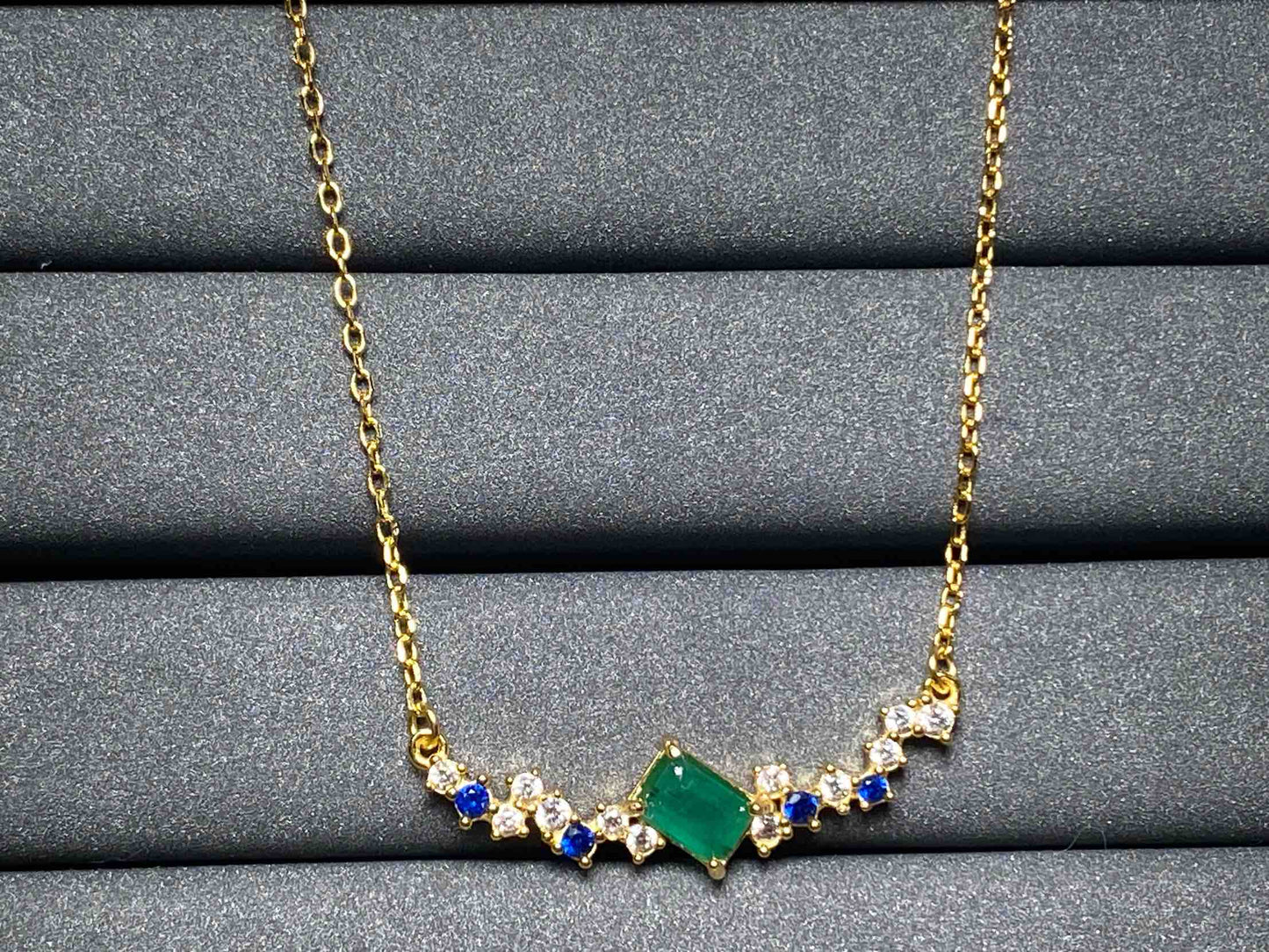 2695 Emerald Necklace