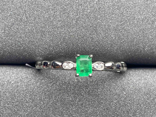 1588 Emerald Ring
